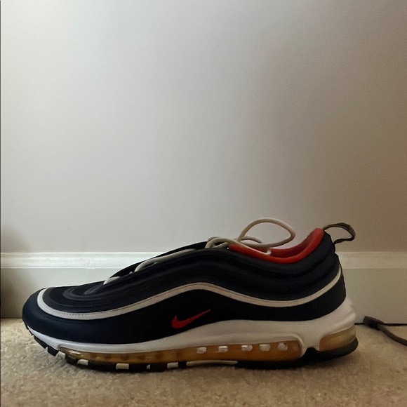 Nike Black and Red Sneakers with Air Max Cushioning (Rare Air Max 95) - Picture 1 of 5